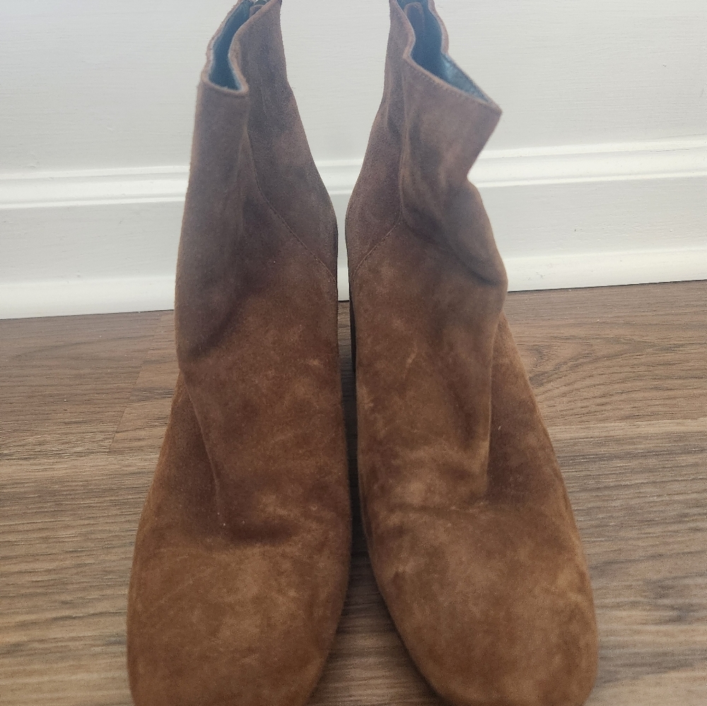 Stuart Weitzman Booties - image 4